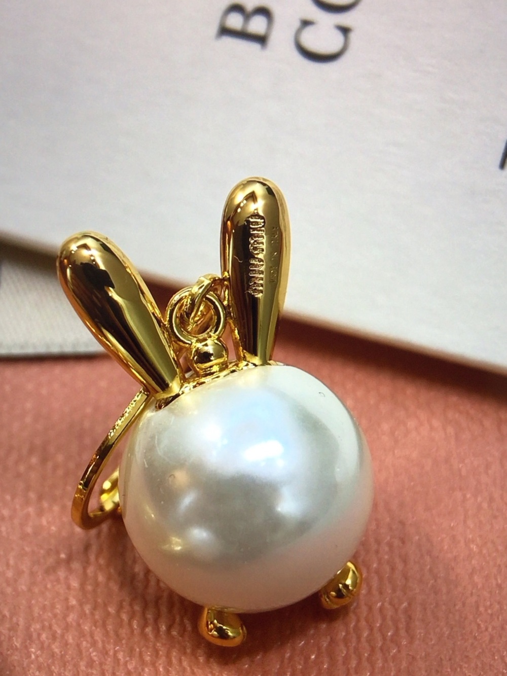 Miu Miu Gold Pearl Bunny Ear Stud Earrings - Picture 5 of 6